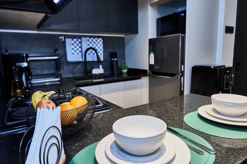 Superior Apartment, City View | Private kitchen | Full-size fridge, microwave, oven, stovetop