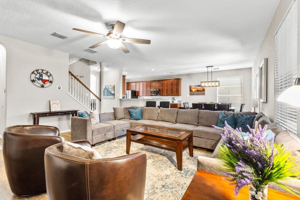 Air-conditioned lounge with pull-out bed, Smart TV (Netflix, Disney+, Hulu), and extra pillows—great for group stays and movie nights.