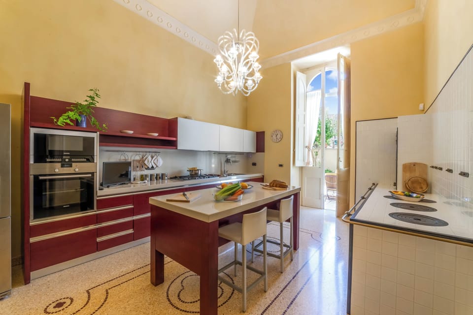 Luxury Villa, 6 Bedrooms, Microwave (Villa Ciardo Luxury And Pool) | Private kitchen
