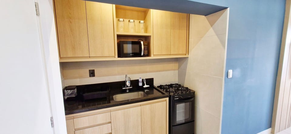 Basic Apartment | Private kitchen | Fridge, microwave, espresso maker, cookware/dishes/utensils