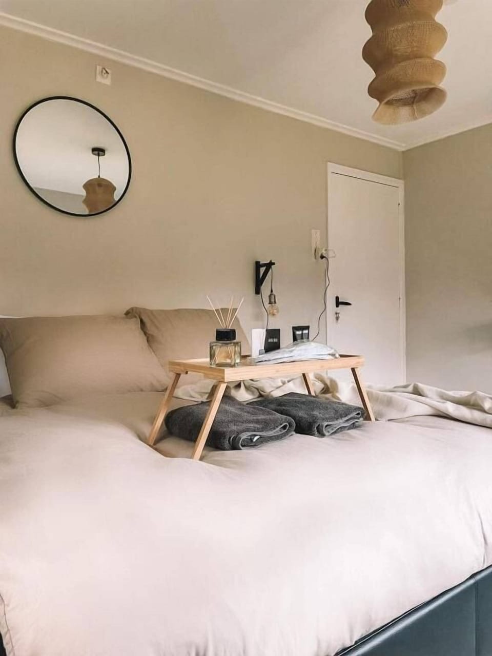 Double Room, Shared Bathroom, Garden View | Free WiFi