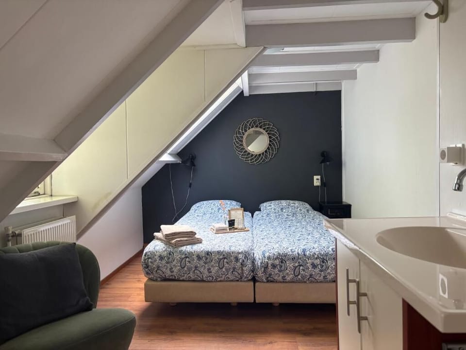 Double or Twin Room, Non Smoking, Shared Bathroom | Free WiFi