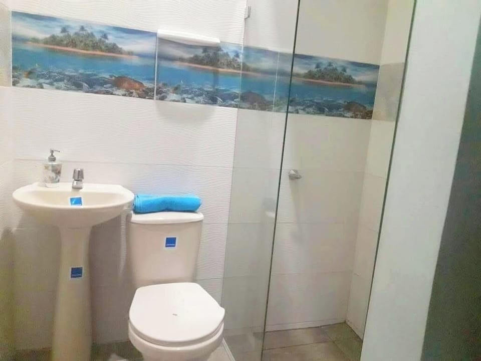 Apartment, 3 Bedrooms, Balcony | Bathroom