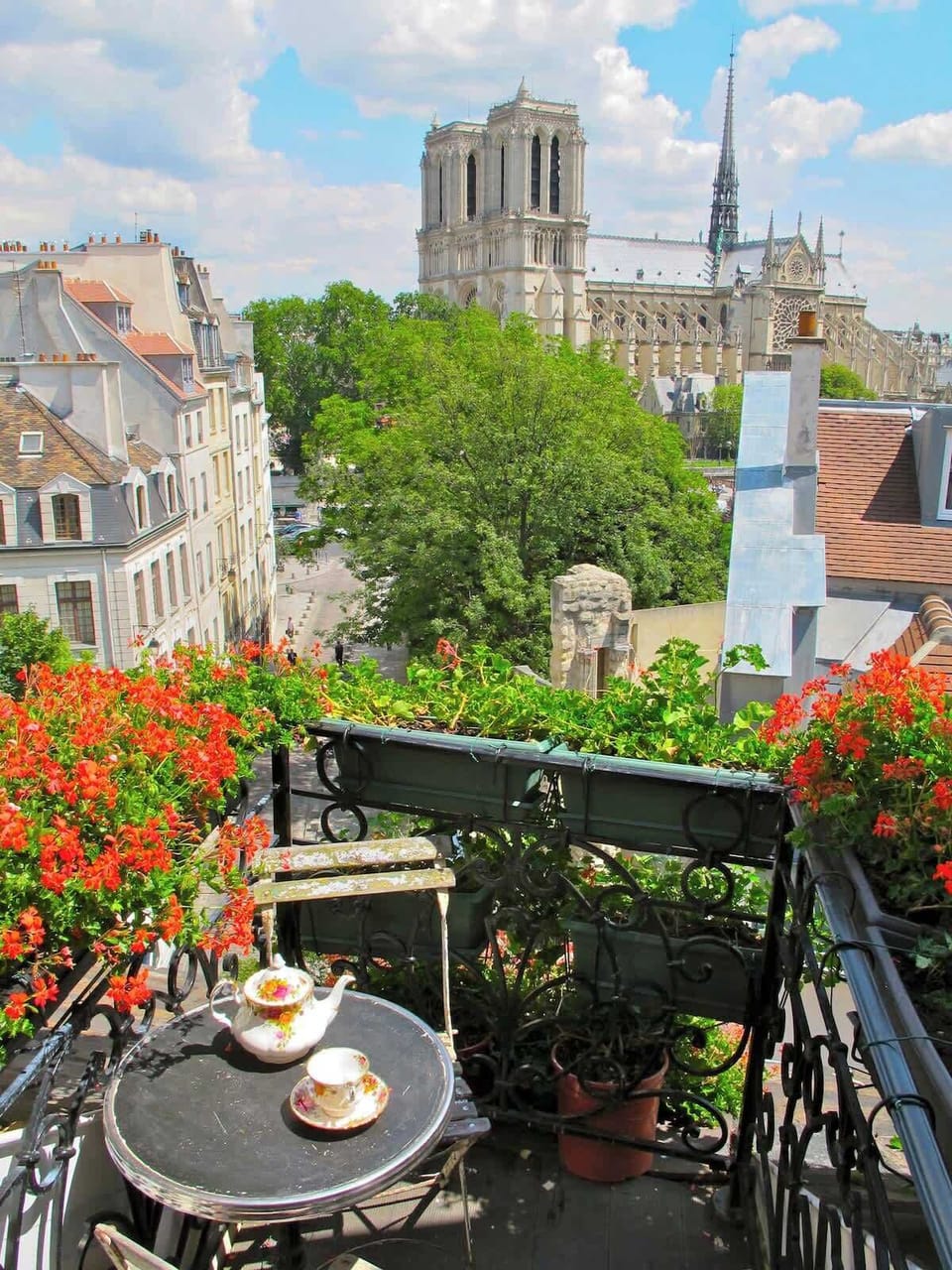 ESMERALDA BALCONY