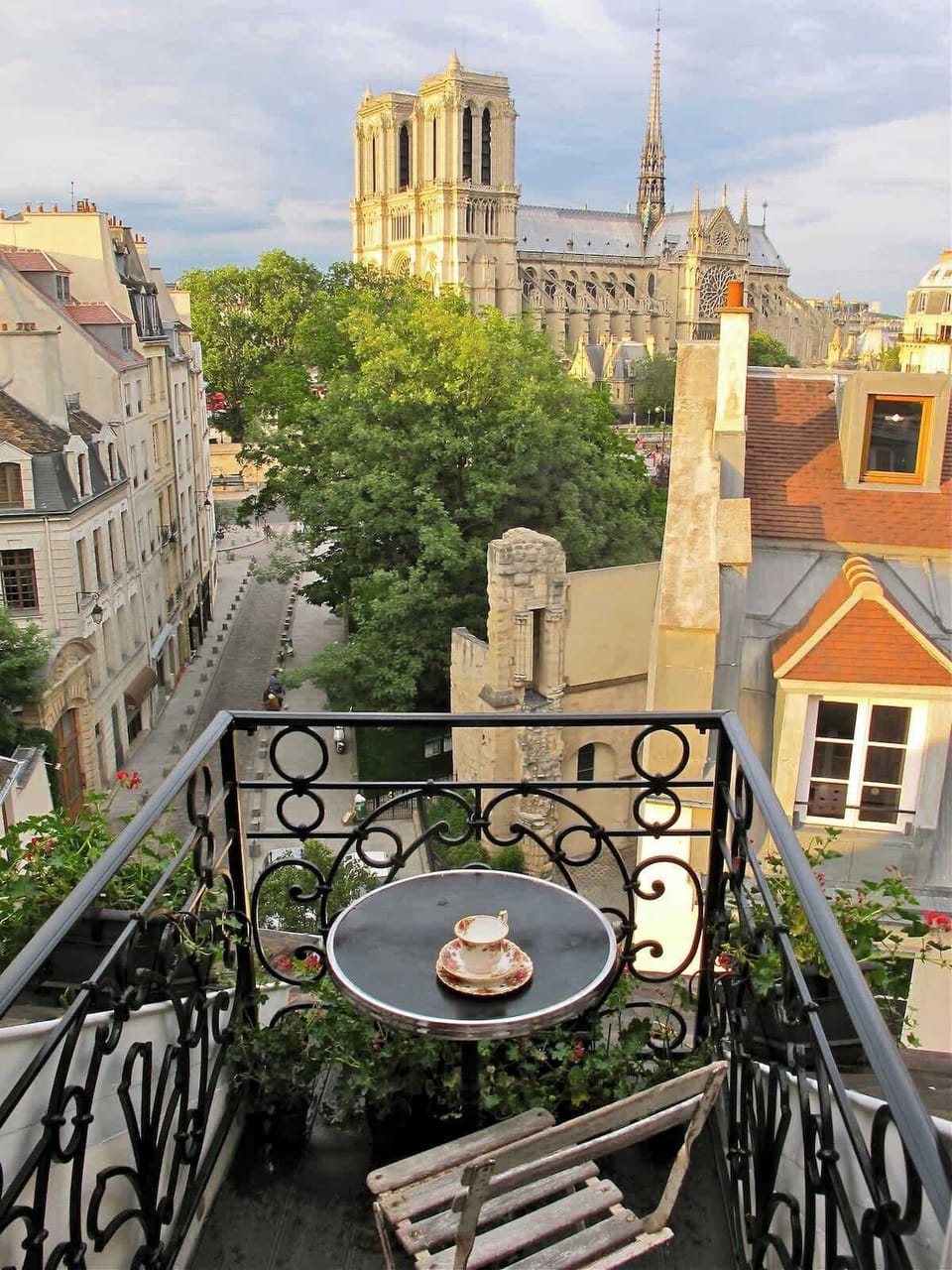 ESMERALDA BALCONY