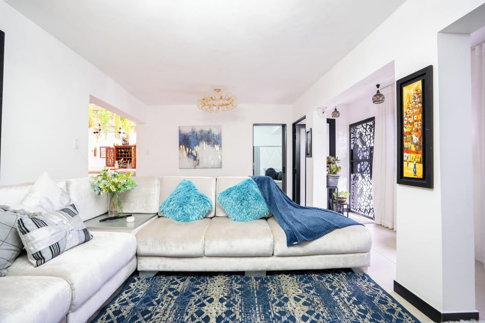 House, Multiple Bedrooms | Living area