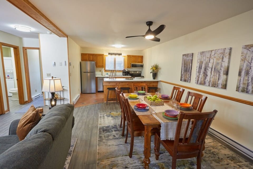 Open living area 1