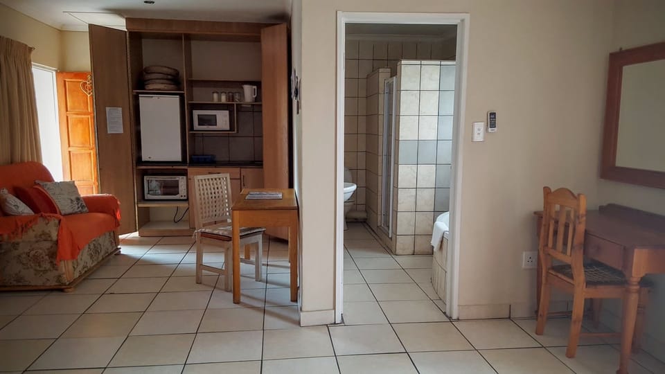 Family Room (Double)  | Iron/ironing board, WiFi (surcharge)