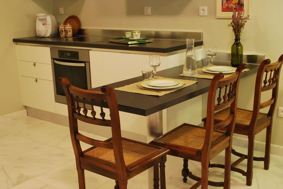 Superior Apartment | In-room dining
