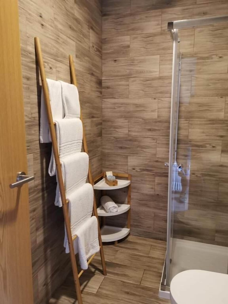 Shower, towels, soap, shampoo