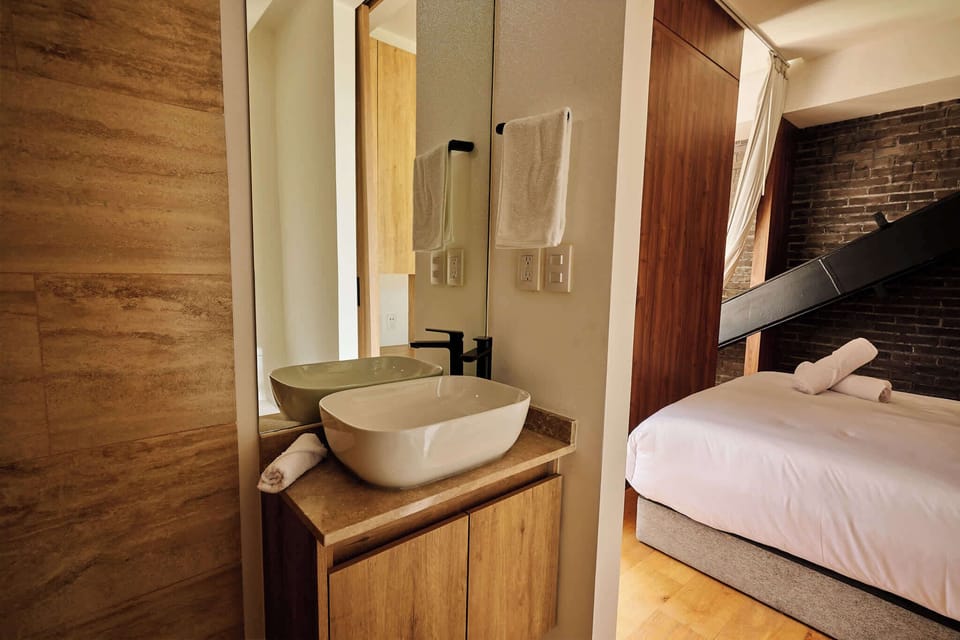 Full bathroom