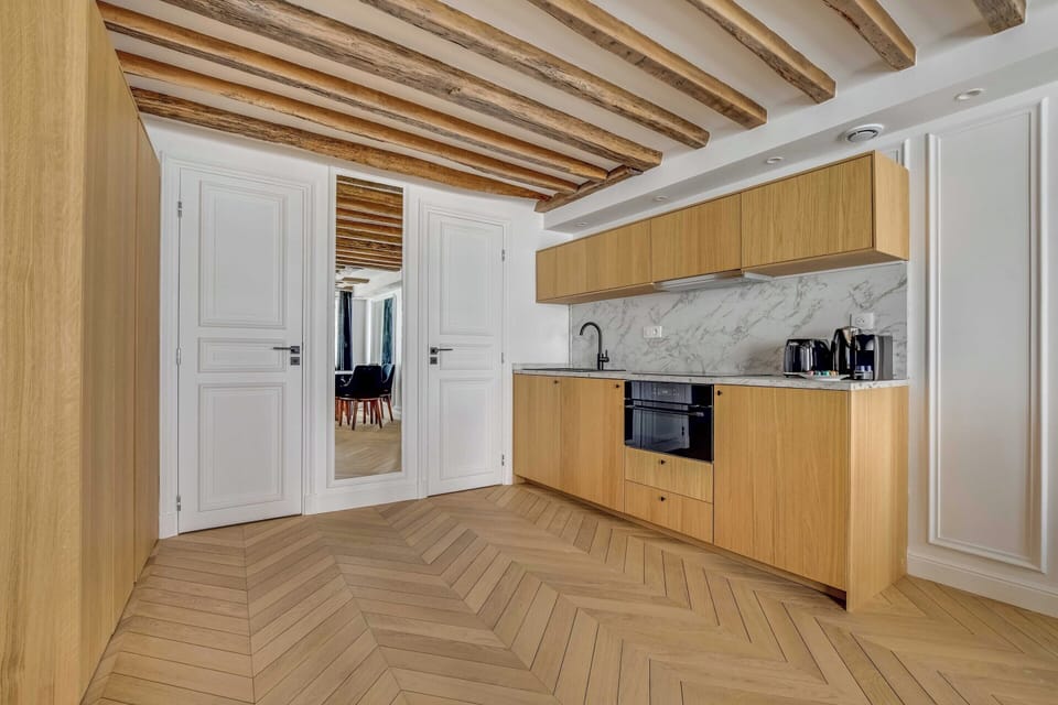 Apartment | Private kitchen | Fridge, microwave, oven, stovetop