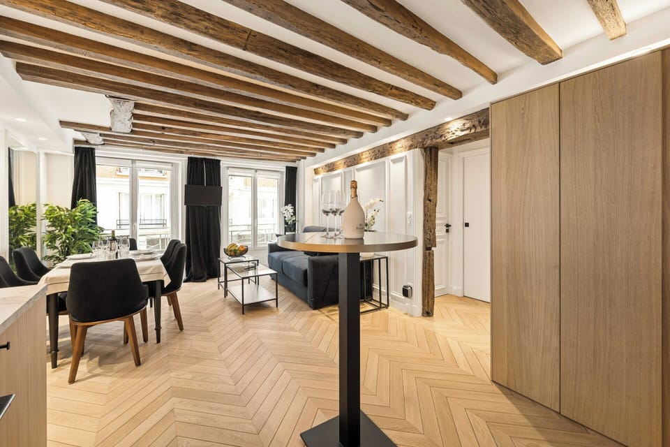 Apartment | Dining