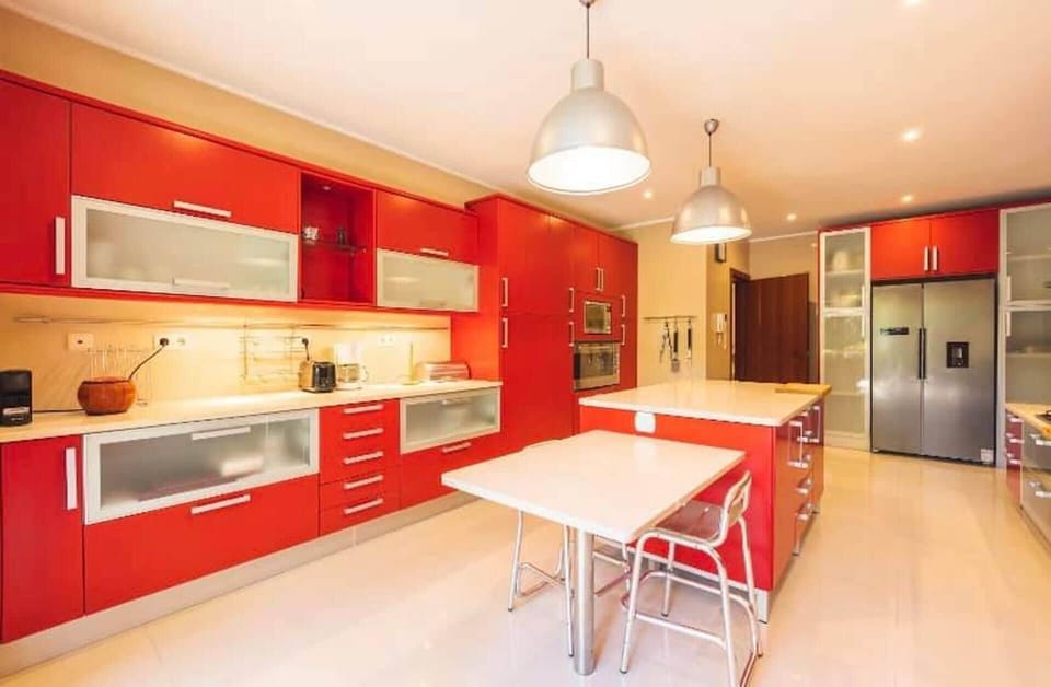 Fridge, microwave, oven, dishwasher