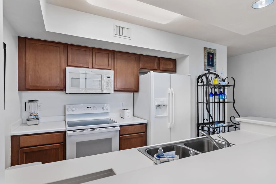 Condo, 1 King Bed with Sofa bed (Destin West Bayside Sandpiper #505) | Private kitchen