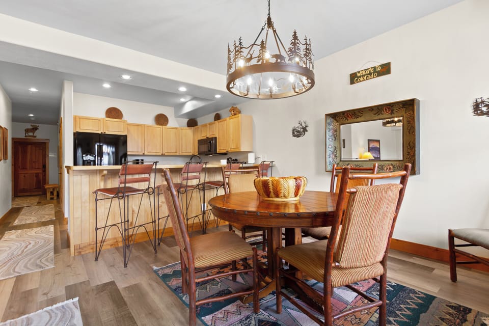 Open-concept layout perfect for meals, games, and mountain stories.