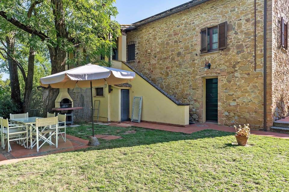 Michelangelo Apartment: Panoramic Views & Spacious Comfort Apartment in Tuscany