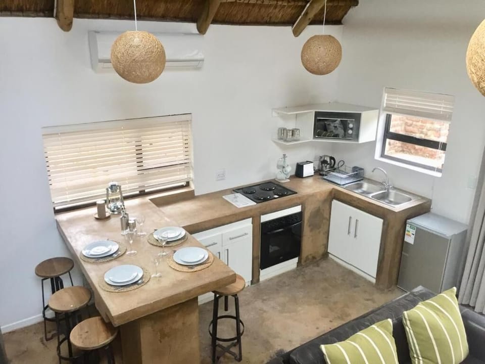 Fridge, microwave, coffee/tea maker, electric kettle