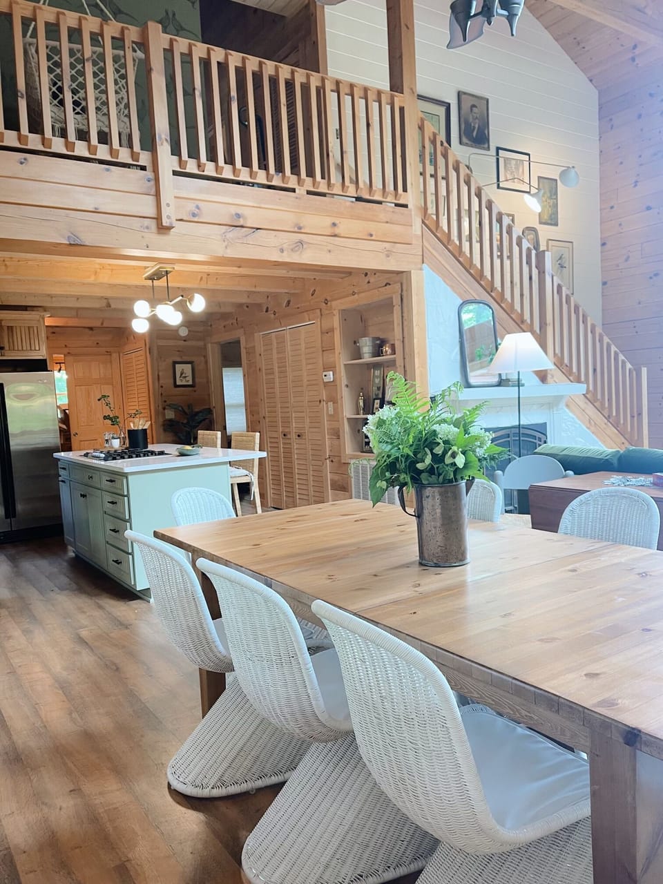 Dining Room & Open Kitchen 