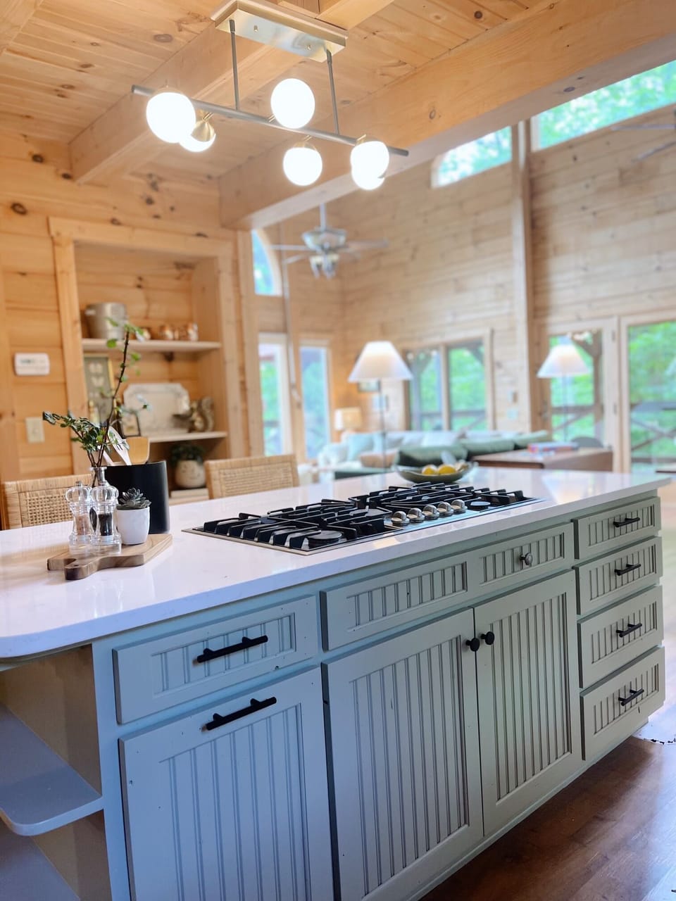 Fully Stocked Kitchen