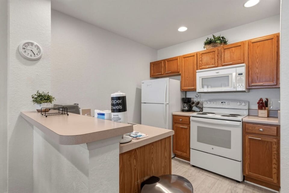 Full kitchen2