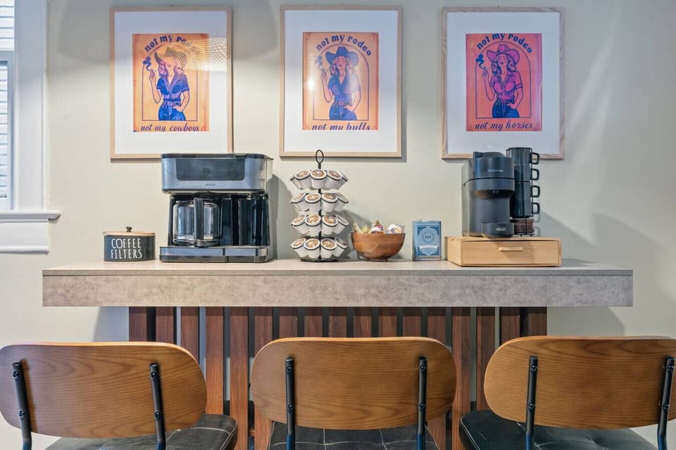 Kitchen-coffee, and nespresso bar with complimentary k-cups and nespresso pods provided!