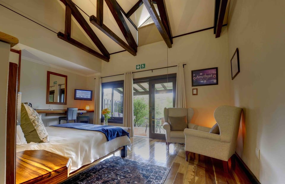 Luxury Double Room | Premium bedding, individually decorated, individually furnished, desk