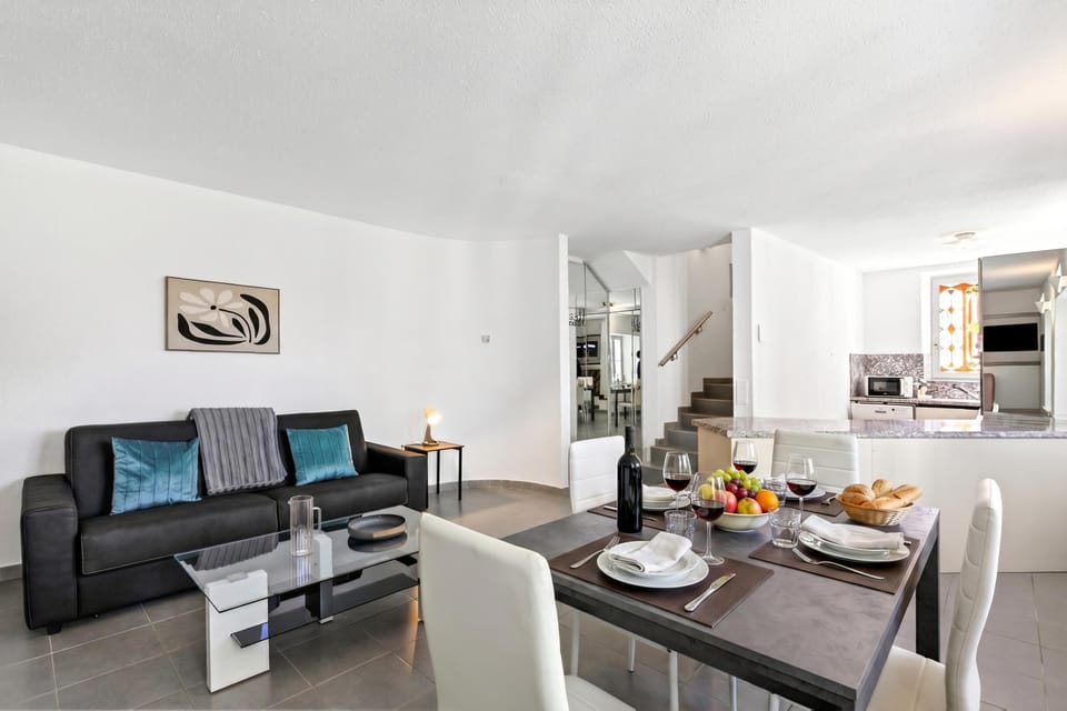 Living and dining room
