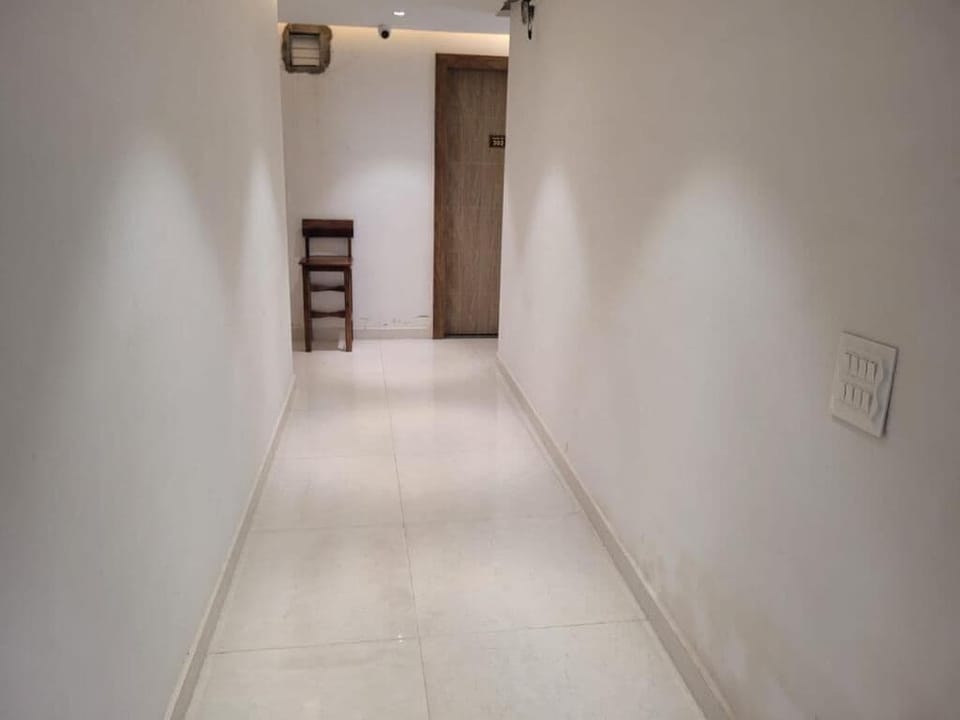 Superior Double Room, Balcony, City View | Interior