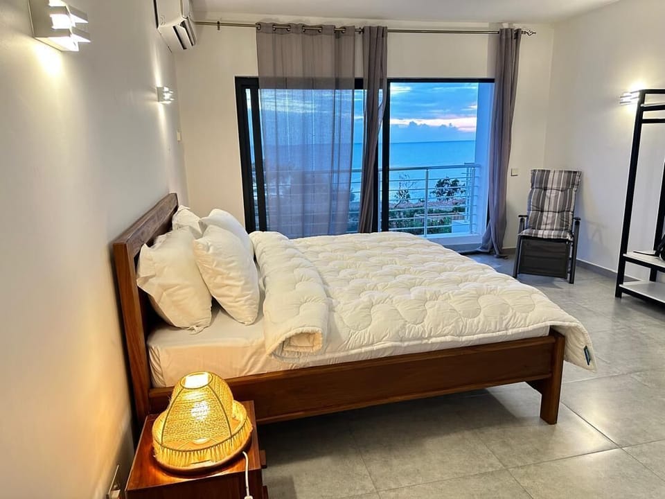 Deluxe Double Room, Balcony, Sea View | Iron/ironing board, free WiFi