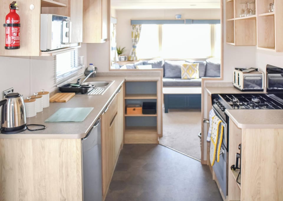 Open plan living space | Karo Place 113 - Grand Coastal Retreats, Exmouth
