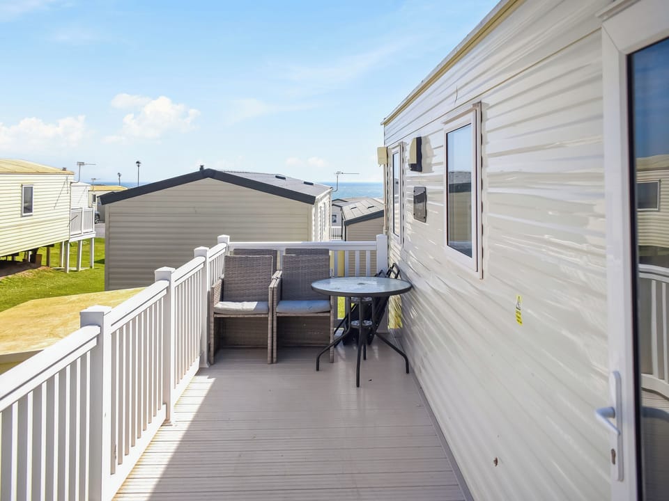 Decking | Karo Place 113 - Grand Coastal Retreats, Exmouth