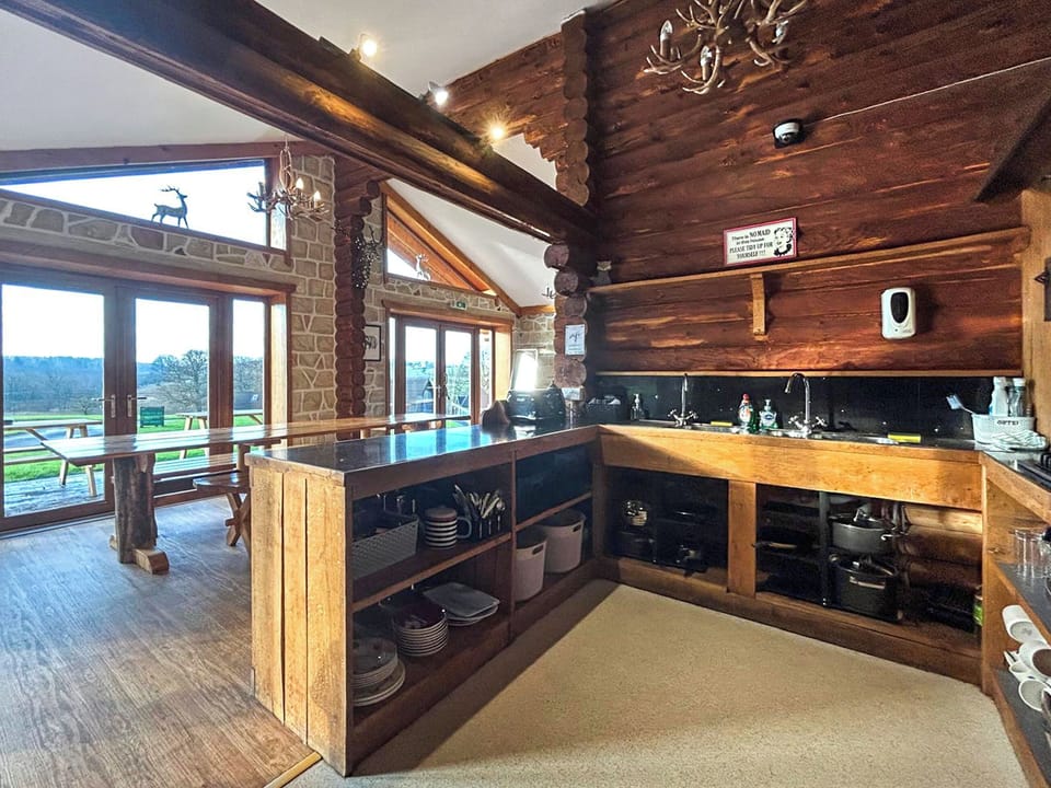 On-site amenities | Bellstane Chalet - Eden Leisure Village, Glasgow