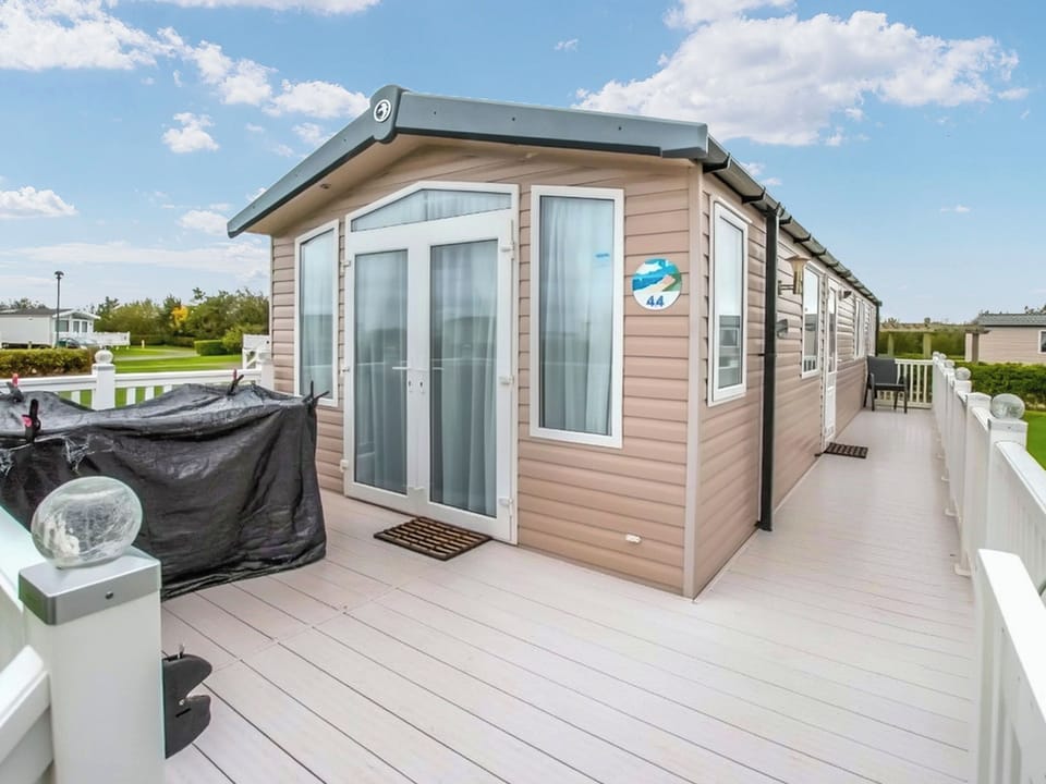 Decking | Hawks View 44 - Grand Coastal Retreats, Exmouth