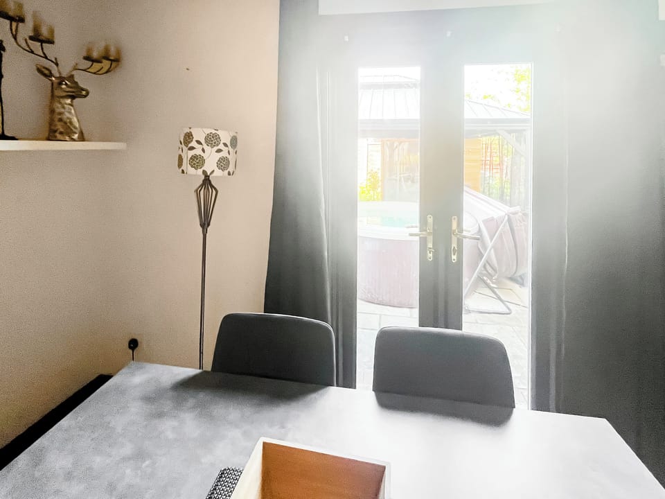 Dining Area | Sunnyside House - Sunnyside Retreats, Latchingdon, near Maldon