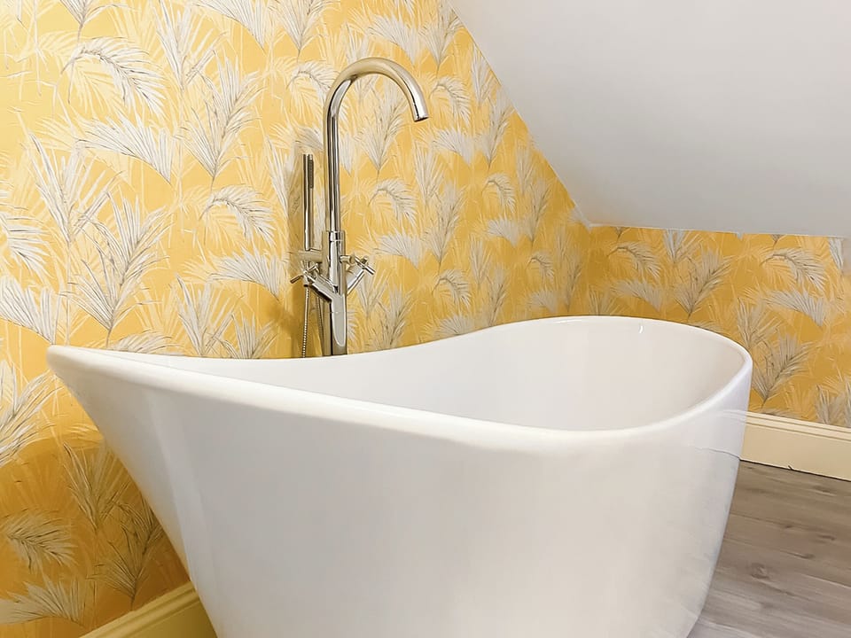 Bathroom | 6 Porkington Terrace, Barmouth