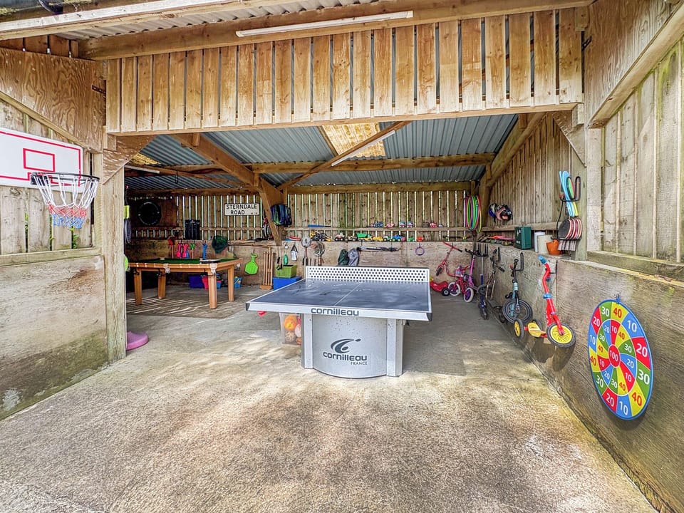 Games Barn | Lower Park Farmhouse, Lyme Regis