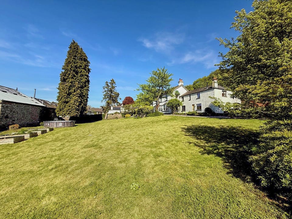 Outdoor | The Annexe, Ashburton