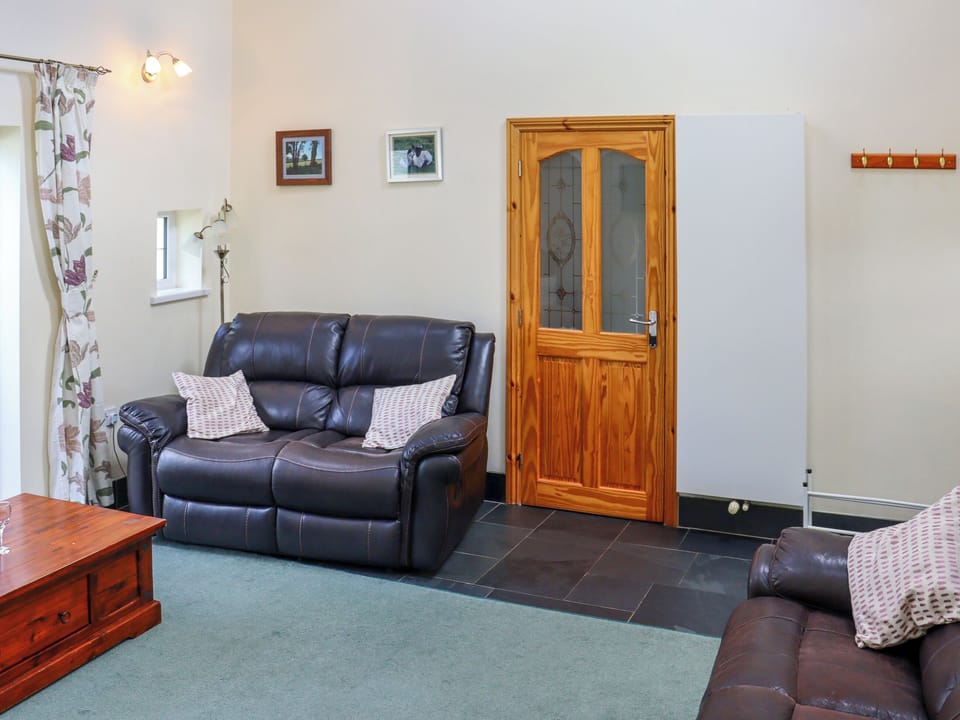 Living room | Hen Bryn Bedw, Llandello