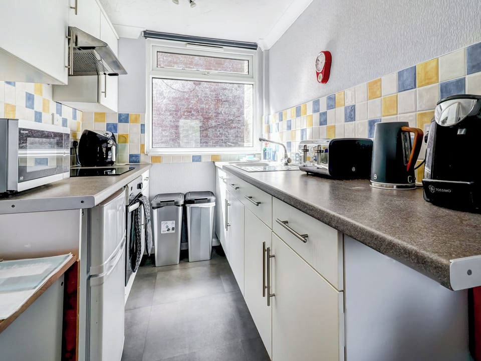 Open plan living space | The Zephyrs &ndash; Home From Home, Sandown