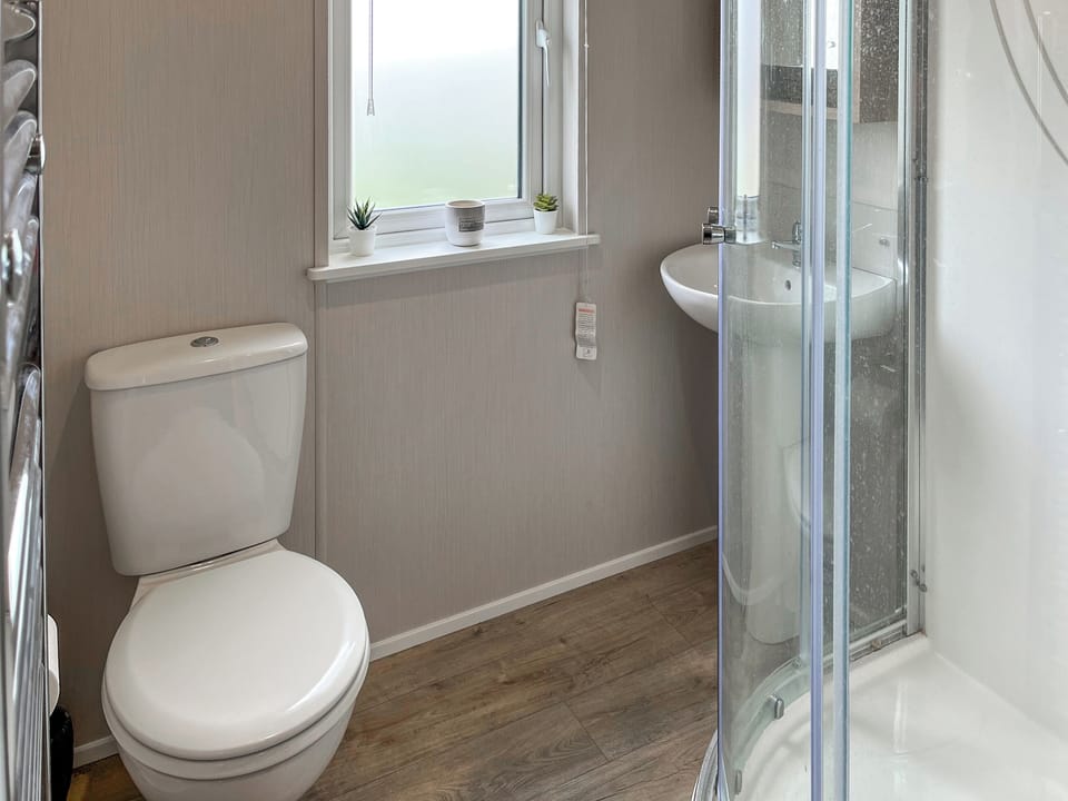 Bathroom | Serenity at Park Lane - Serenity Holidays, Patrington Haven