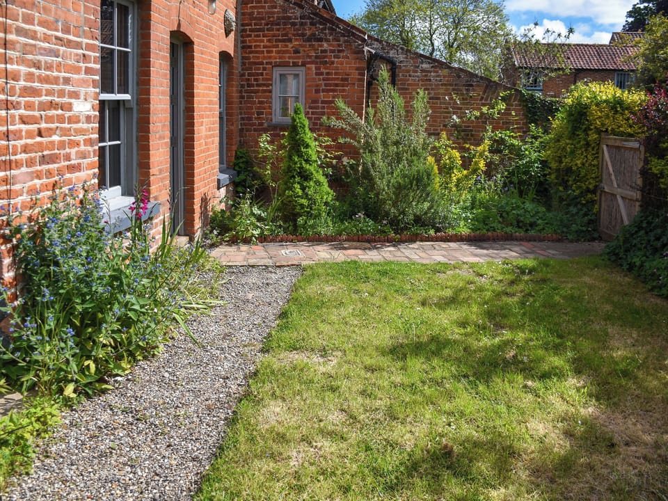 Outdoor | Mark&rsquo;s Cottage, North Walsham
