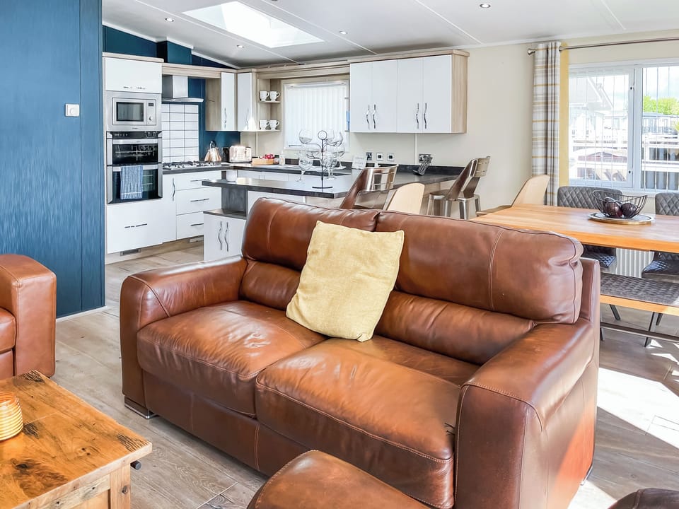Open plan living space | Serenity at Lakeside - Serenity Holidays, Patrington Haven