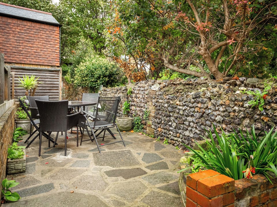 Outdoor | Bay Cottage - The Fishermens Cottages, Broadstairs