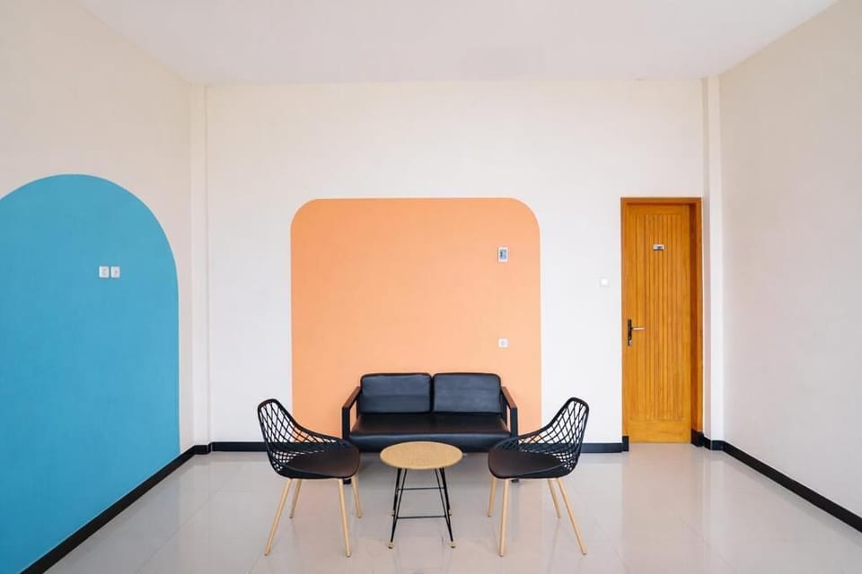 Suite | Interior