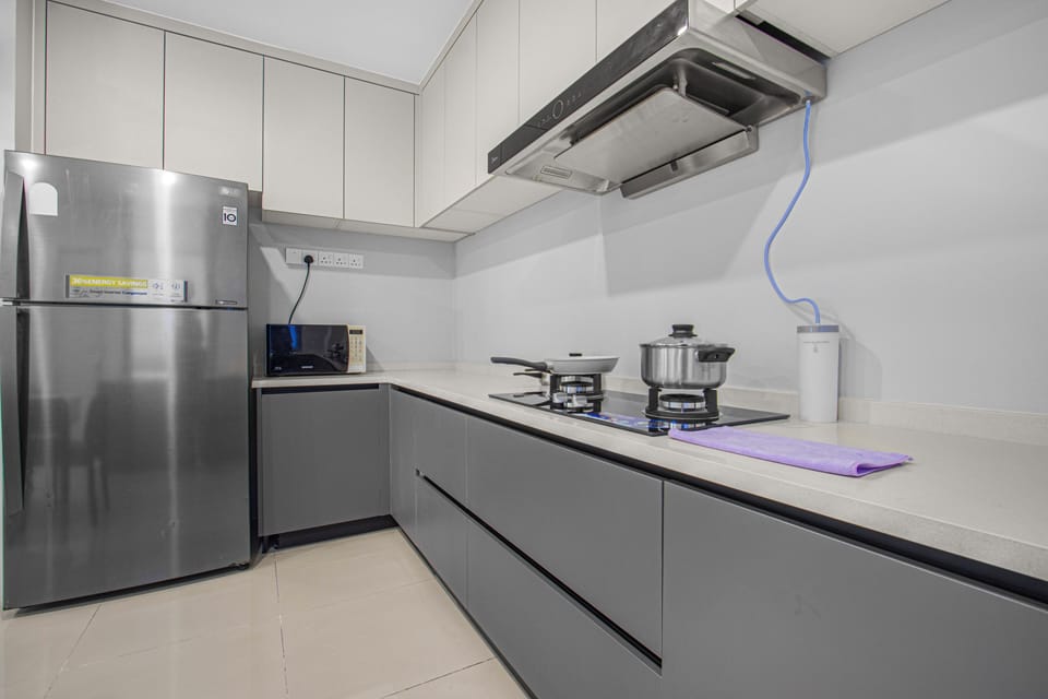 Apartment, City View | Private kitchen