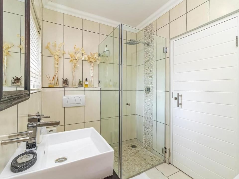 Luxury Double Room, Patio | Bathroom | Shower, towels, soap, toilet paper