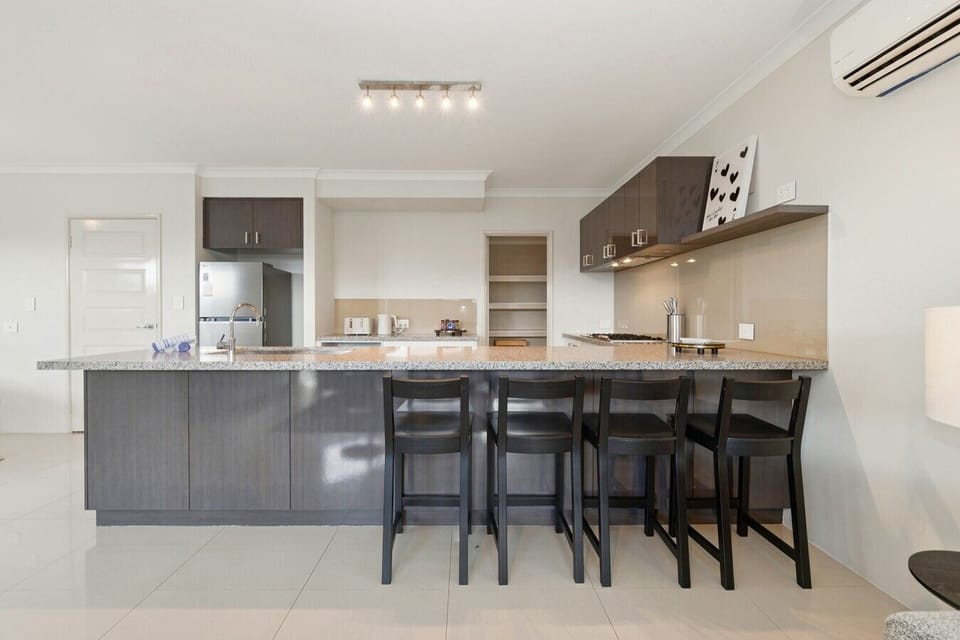 kitchen (2)