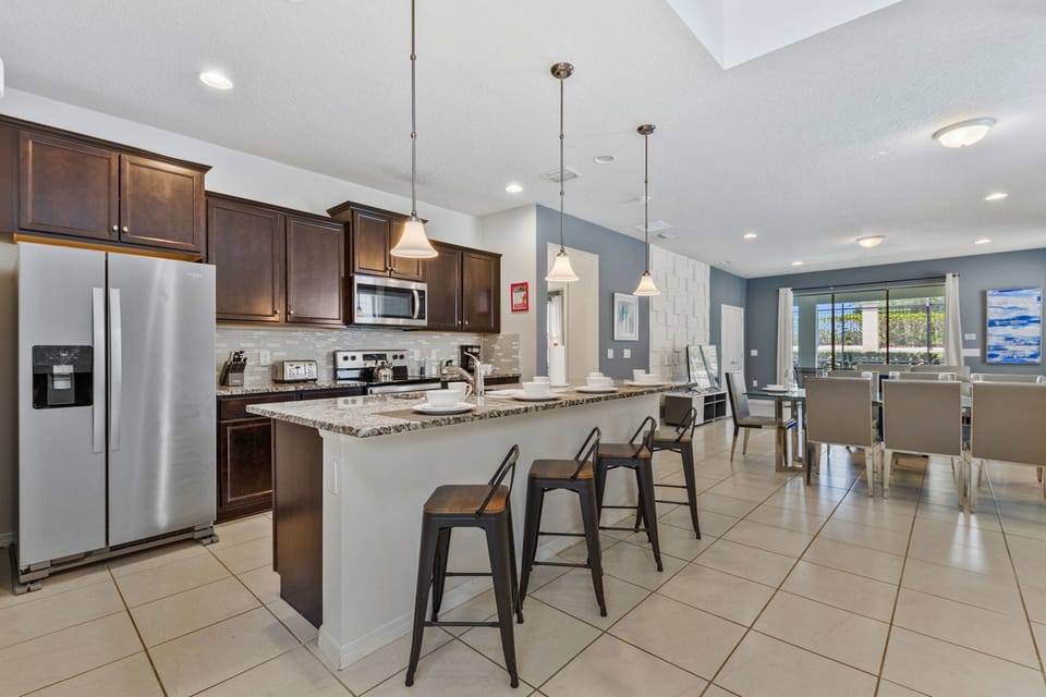 House (6 Bedrooms) | Property amenity