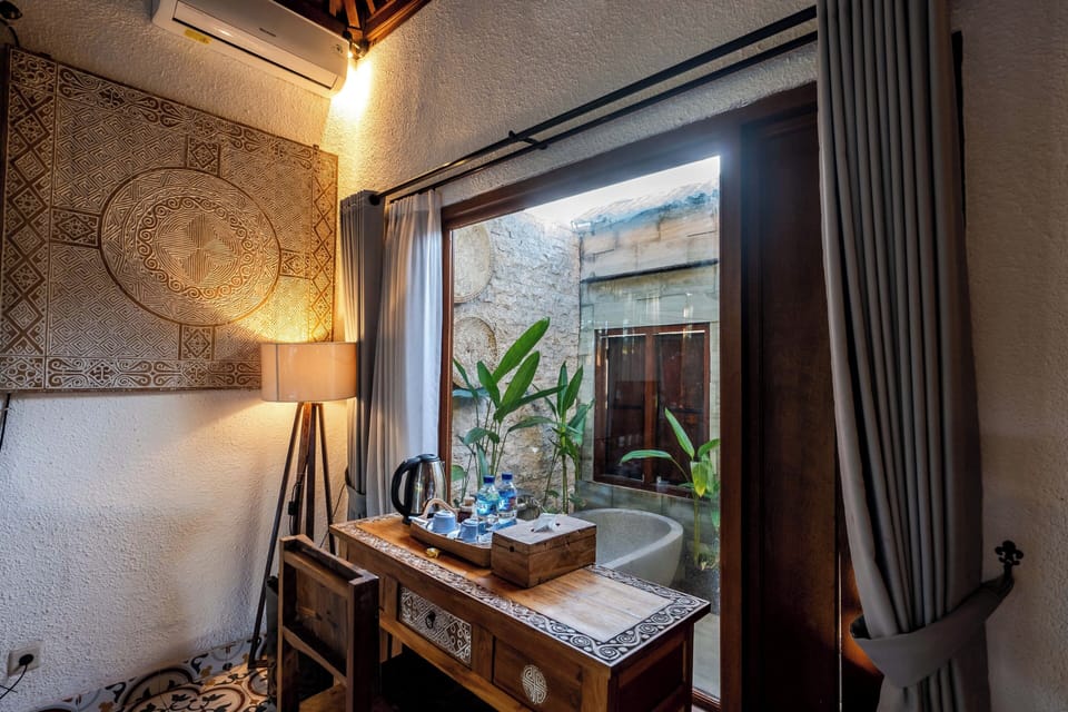 Deluxe Double Room, Pool View | Bathroom | Separate tub and shower, rainfall showerhead, hair dryer, bidet